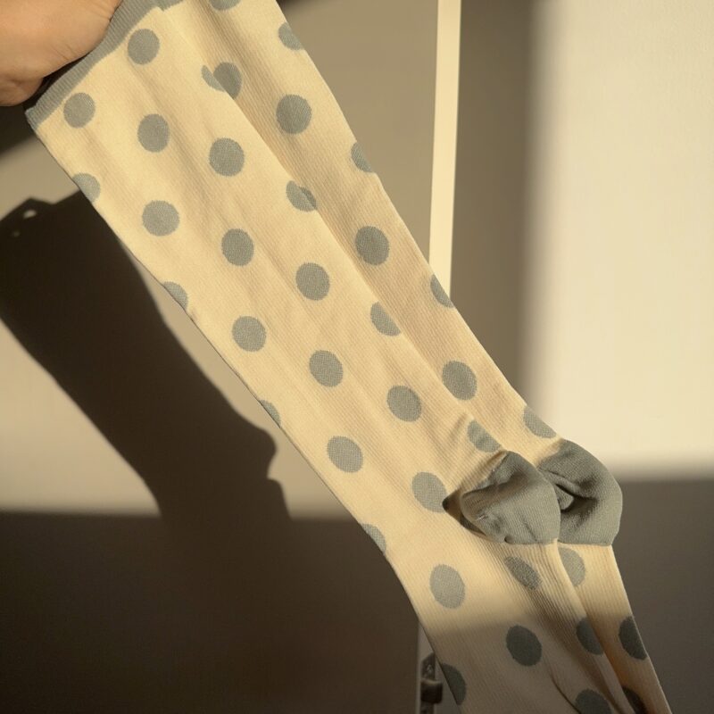 VỚ Y KHOA VÀNG NHẠT CHẤM BI