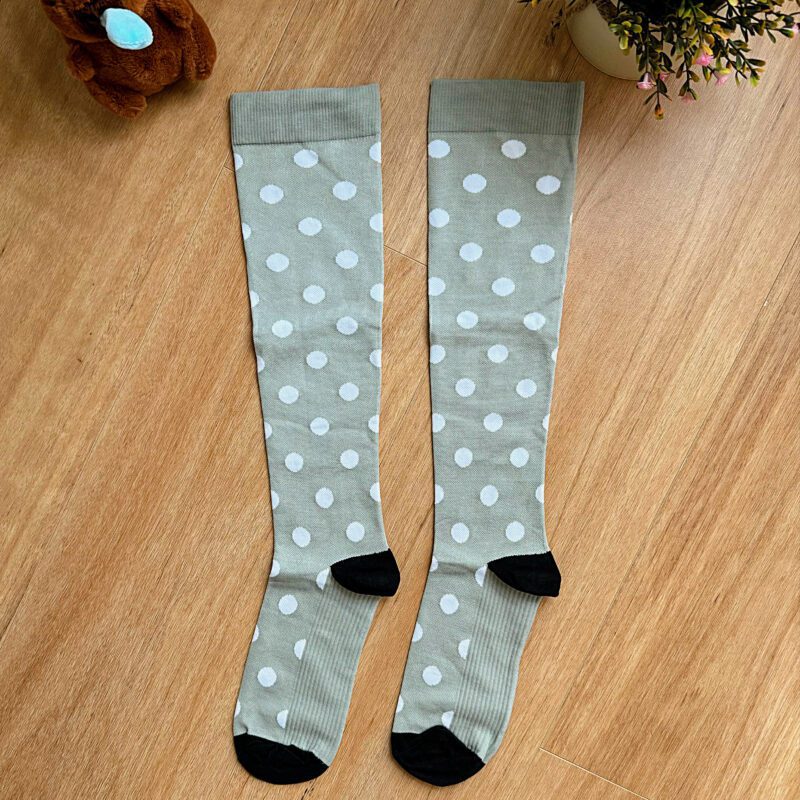 VỚ Y KHOA XÁM HOẠ TIẾT CHẤM BI